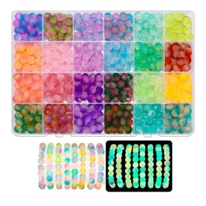 Szklane koraliki luminescencyjne 8 mm zestaw 600 szt.