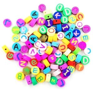 Koraliki literki z gliny polimerowej do biżuterii 100 szt.